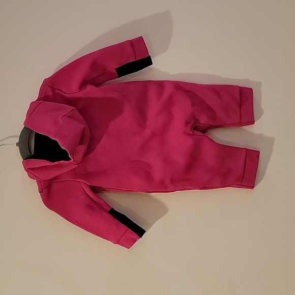 Nike Tech Fleece Pink One Piece Jumpsuit Romper size 3/6 months - Picture 10 of 15